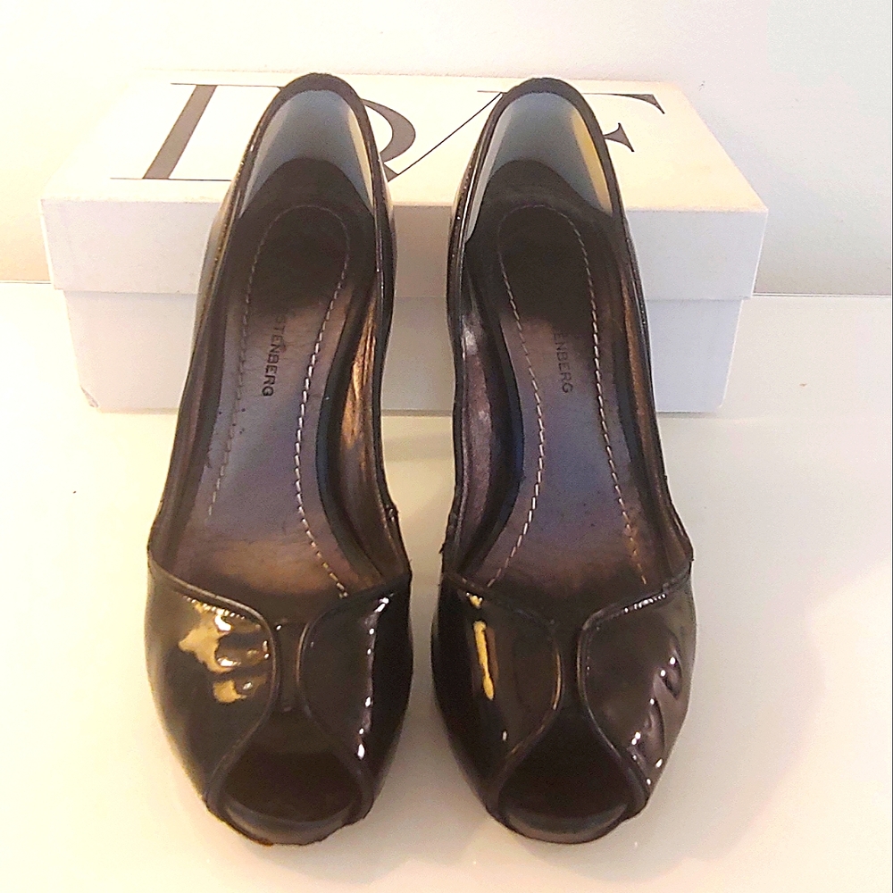 Diane Von Furstenberg Black Patent Leather Peep Toe Heels